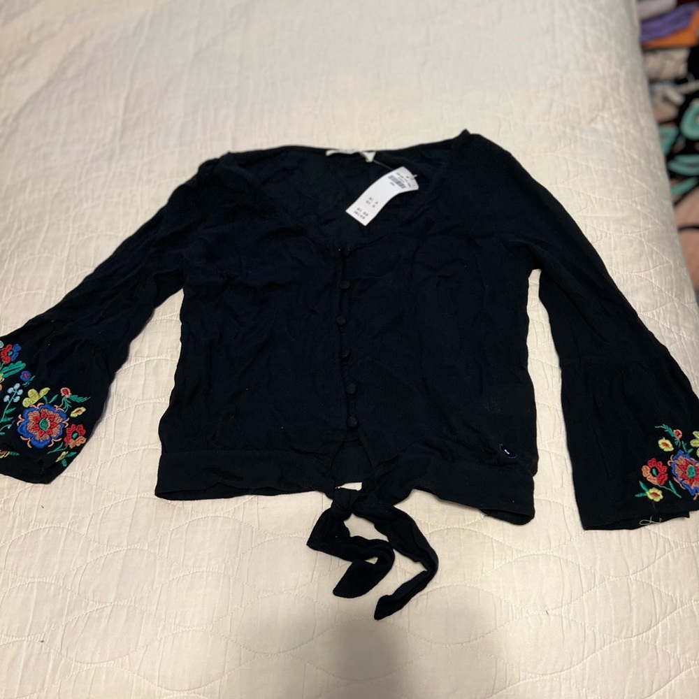 Hollister top